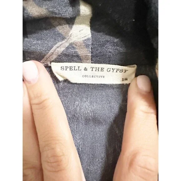 Spell And The Gypsy Collective Nightingale Reversible Kimono Floral Size‎ S/M - Picture 7 of 8